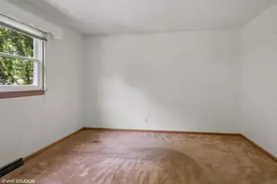 606 S 18th St, Chesterton, IN 46304 - Photo 8