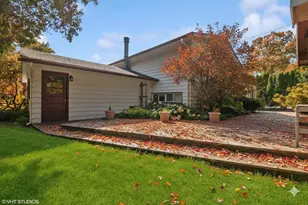 606 S 18th St, Chesterton, IN 46304 - Photo 16