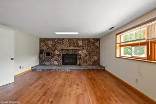 606 S 18th St, Chesterton, IN 46304 - Photo 12