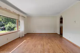 606 S 18th St, Chesterton, IN 46304 - Photo 4