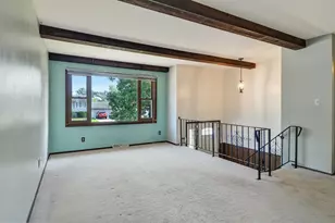 2910 Crows Nest Dr, Hobart, IN 46342 - Photo 6