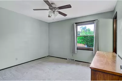 2910 Crowsnest Drive, Hobart, IN 46342 - Photo 14