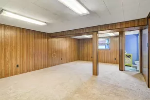 2910 Crows Nest Dr, Hobart, IN 46342 - Photo 18