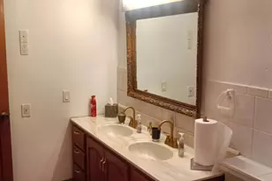 643 N 50 W, Valparaiso, IN 46385 - Photo 66