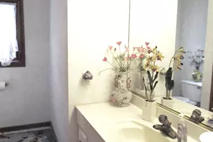 643 N 50 W, Valparaiso, IN 46385 - Photo 22