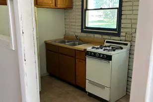 107 N Walker Ave, Morocco, IN 47963 - Photo 10