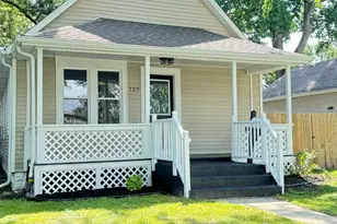 727 Water St, Hobart, IN 46342 - Photo 1