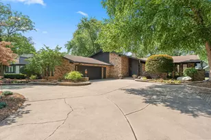 1401 Greenwood Ave, Munster, IN 46321 - Photo 6