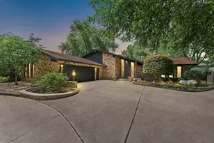 1401 Greenwood Ave, Munster, IN 46321 - Photo 2