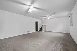 8132 Kraay Ave, Munster, IN 46321 - Photo 16