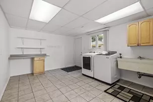 8132 Kraay Ave, Munster, IN 46321 - Photo 18