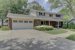 9130 Verbena Dr, Munster, IN 46321 - Photo 2