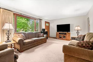 54 Dogwood Dr, La Porte, IN 46350 - Photo 6