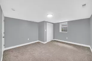 8013 Monaldi Dr, Munster, IN 46321 - Photo 16