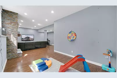 10300 Illinois Street, Crown Point, IN 46307 - Photo 18