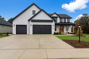 9609 Fescue Dr, Saint John, IN 46373 - Photo 2