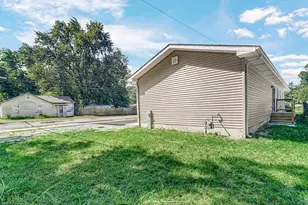 2689 Cass St, Lake Station, IN 46405 - Photo 22