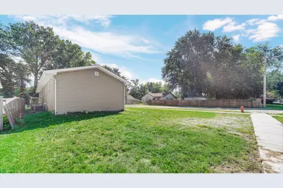 2689 Cass Street, Lake Station, IN 46405 - Photo 20