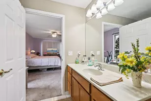 9735 Wildwood Ct, Highland, IN 46322 - Photo 12