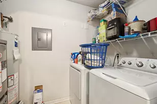 9735 Wildwood Ct, Highland, IN 46322 - Photo 16