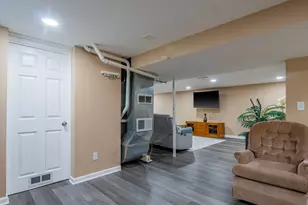 1304 Lafayette St, Valparaiso, IN 46383 - Photo 38