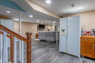 1304 Lafayette St, Valparaiso, IN 46383 - Photo 34