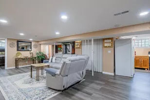 1304 Lafayette St, Valparaiso, IN 46383 - Photo 30