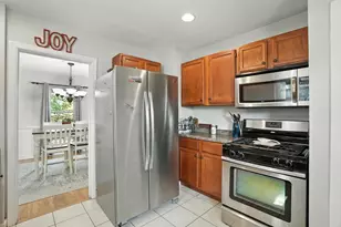 324 Beverly Pl, Munster, IN 46321 - Photo 8