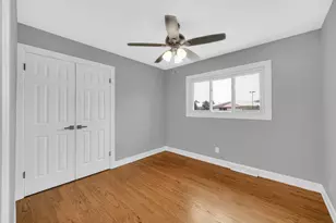 7949 Jackson Ave, Munster, IN 46321 - Photo 10