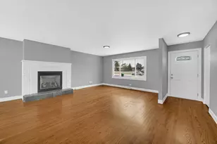 7949 Jackson Ave, Munster, IN 46321 - Photo 8