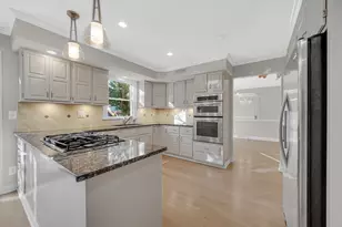 1425 Azalea Dr, Munster, IN 46321 - Photo 10