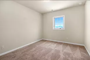 8241 Dylan Dr, Merrillville, IN 46410 - Photo 18