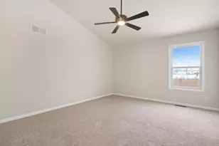 8241 Dylan Dr, Merrillville, IN 46410 - Photo 12