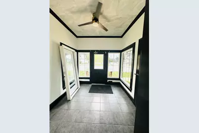 1101 Indiana Avenue #1, La Porte, IN 46350 - Photo 6
