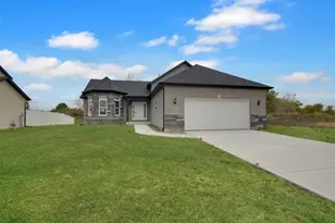 3008 W 82nd Pl, Merrillville, IN 46410 - Photo 1