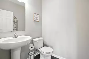 543 Chicory Ln, Valparaiso, IN 46385 - Photo 12