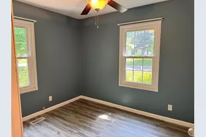 205 W 15th Street, La Porte, IN 46350 - Photo 8