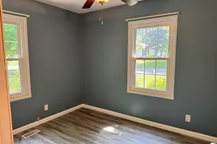 205 W 15th St, La Porte, IN 46350 - Photo 8