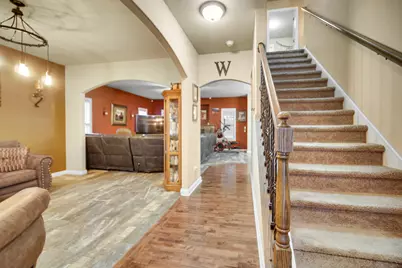 8 W Shakespeare Drive, Valparaiso, IN 46385 - Photo 4