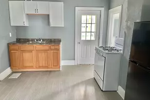 305 F St, La Porte, IN 46350 - Photo 2