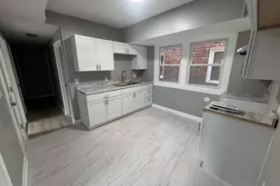 1052 Tyler St, Gary, IN 46402 - Photo 14