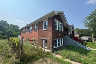 1052 Tyler St, Gary, IN 46402 - Photo 2