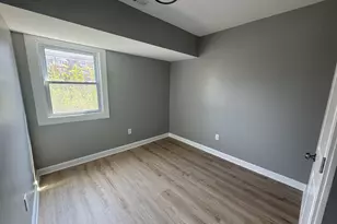 1052 Tyler St, Gary, IN 46402 - Photo 16