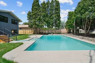 8147 Oakwood Ave, Munster, IN 46321 - Photo 46