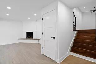 8147 Oakwood Ave, Munster, IN 46321 - Photo 30