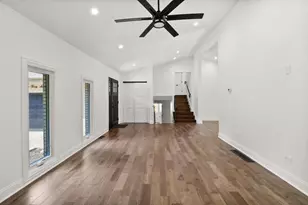 8147 Oakwood Ave, Munster, IN 46321 - Photo 2