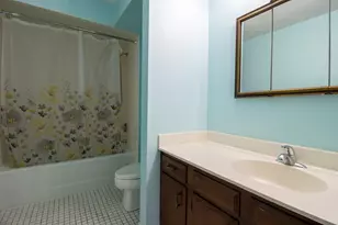 1640 Camellia Dr, Munster, IN 46321 - Photo 32