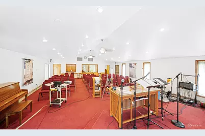 8600 W Taft Street, Merrillville, IN 46410 - Photo 24