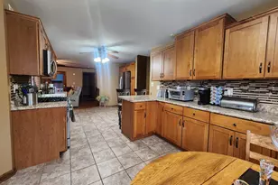 1407 Tyler Ct, Crown Point, IN 46307 - Photo 8