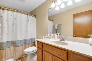 8540 Orchard Dr, Highland, IN 46322 - Photo 10